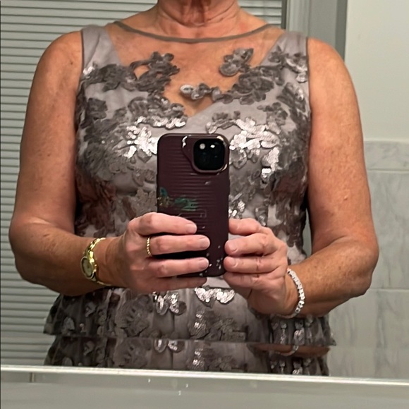 Vera Wang sequin silver cocktail dress size 14 - Picture 2 of 15